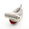 Venta al por mayor de fábrica Zapatillas de algodón para animales de interior para el hogar Zapatos cálidos Zapatillas de algodón de tiburón de dibujos animados Lindas zapatillas de algodón para el hogar de felpa