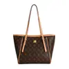 Bolsa de Compras Grande Capacidade Bolsa Tote Bolsa de Mão Feminina 2025 Nova Acessível para Presbiopia Luxo Versátil Bolsa de Ombro para o Dia a Dia