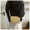 Bolsas cruzadas pequeñas estilo japonés y coreano para mujer, nueva colección otoño 2026, bolsos de hombro modernos y versátiles, venta al por mayor, patrón de diamantes