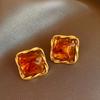 Pendientes geométricos vintage de resina marrón con pasador de plata bañada en oro real pendientes de temperamento nicho pendientes Maillard para mujer