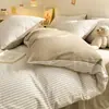 Conjunto de Roupa de Cama Simples Listrado Macio Algodão Lavado Quatro Peças Lençol Capa de Edredom Conjunto de Três Peças para Dormitório de Estudante