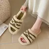 Pantuflas esponjosas de alta gama para mujer, otoño e invierno, a la moda para usar en exteriores, suela gruesa, tira única, decoración de hebilla metálica, zapatos cómodos y relajados para mujer