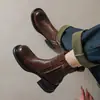¡Gigante! Hebilla de Cinturón Retro Botas Cortas Estilo Martin de Piel de Oveja de Primera Capa para Mujer 2024 Estilo Nuevo Punta Redonda Cremallera Lateral Tacón Medio