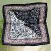 Lenço de Seda 90cm para Mulheres, Lenço Quadrado de Cetim com Toque de Luxo, Moda Coreana Versátil Lenço de Pescoço Profissional, Touca, Xale Estampado Vintage