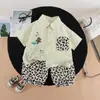 Conjunto de Ropa para Niños Niños, Ropa Elegante para Bebés, Camisa de Verano para Niños, Conjunto de Dos Piezas de Manga Corta con Estampado de Leopardo al por Mayor