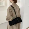 Bolso hobo baguette bolso de axila mujer 2026 Otoño/Invierno Nuevo Estilo Bolso de Mujer Gran Capacidad Versátil Para el Trabajo Estilo Coreano Bolso de Hombro Único