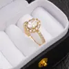 Anillo Ovalado Abierto, Completamente Incrustado de Diamantes, Chapado en Oro K, Joyería Versátil para el Día a Día para Mujeres, Disponible en Dos Colores, Anillo de Compromiso en Stock