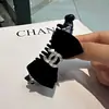 Pinza para el pelo de terciopelo con pedrería y lazo grande estilo coreano, Accesorio para el pelo estilo francés, Pinza banana, Accesorio simple negro para el pelo