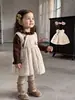 Vestido estilo vintage para niña pequeña, vestido tipo tank top floral para bebé, conjunto de tres piezas con leggings forrados de polar para otoño e invierno
