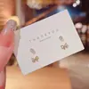 Set Coreano Dulce Elegante para Perforación de Oreja Pendientes de Mariposa para Estudiantes Mujeres Sencillo y Versátil Elegante Exquisito Pendientes de Zirconia
