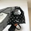 Bolsa de Ombro Versátil para Comércio Exterior Transfronteiriço, Bolsa Casual Simples de Bolinhas para Axila, Bolsa Transversal Elegante de Alta Qualidade