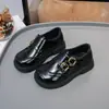 Zapatos de Cuero para Niñas 2026 Nueva Colección Primavera y Otoño Zapatos Negros de Charol para Niños para Actuación Estilo Academia Zapatos Versátiles Casuales para Niños