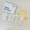 Utensilios para pastel cumpleaños juego de regalo de seis piezas tienda de repostería juego de suministros para fiesta al por mayor juego de cubiertos y platos desechables