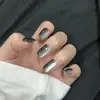 Usando um temperamento de olho de gato, manicure branca simples, vestível, destacável, avançado, sentido, unha, remendo de unha postiça