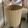 Cesta de Armazenamento Estilo Japonês Balde de Armazenamento de Roupa de Cama de Hotel Cesta de Roupas Sujas Tecida com Rattan Imitação Rattan Tecida Cesta de Roupas Sujas Salão de Cabeleireiro
