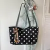 Bolso tote de lunares estilo coreano inspirado en Instagram para mujer, bolsa grande casual de lona para estudiantes, adecuado para la escuela y el trabajo, de hombro y de mano