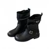 Botas curtas de bico redondo com design retrô, botas da moda de cano médio, outono/inverno de 2026, fivela de cinto, botas de salto bloco coloridas, botas de sola reta