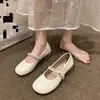 Sapatos baixos de peça única para mulheres 2026 Outono Novo Estilo Suave Estilo Francês Pequeno Chanel Mulheres Grávidas Planos Couro Macio Mary Janes Mocassins