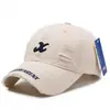 Gorra de béisbol con letras bordadas para hombre y mujer, ideal para actividades al aire libre, protección solar, viajes y cualquier ocasión.