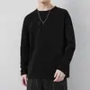 Camiseta de manga larga de color liso, camiseta básica de otoño para hombre, estilo coreano, simple y versátil, prenda esencial para hombre, top cómodo, disponible para venta al por mayor