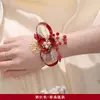 Flor de Muñeca para Dama de Honor de Boda Rosa Rosa Pulsera de Grupo de Hermanas Flor Suministros de Boda Flor de Mano para Grupo de Damas de Honor Boda
