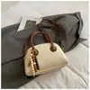 Bolsa Nova de Inverno 2025 Estilo Vintage Almofada para Mulheres, Bolsa Transversal Estilosa, Bolsa de Mão Tendência de Nicho, Bolsa de Boliche para Mulheres