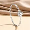 Pulseira de Aço Inoxidável em Formato de Coração e Trevo de Quatro Folhas Transfronteiriça Europeia e Americana para Mulheres, Ouro 18K, Não Desbota, Luxo Leve, Joias de Alta Qualidade para Atacado