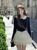 Ámbar Nocturno Alabanza: Nuevo Estilo de Principios de Otoño Conjunto de Dos Piezas para Mujer con Cuello de Perlas, Cárdigan Negro de Color Contrastante con Incrustaciones de Malla y Falda Midi Abullonada
