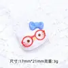 Gatinho Fofo de Óculos Desenho Animado Artesanal DIY Caseiro Cola de Creme Resina Pequenos Acessórios Furo Fivela de Sapato Material para Joias