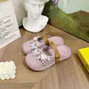 Novas sandálias de dedo com design vazado, strass e estampa floral para mulheres, leves e estilosas para o verão, com design antiderrapante