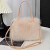 Fabricante Transfronteiriço Personalizado Moda Ins Coreana Super Quente Bolsa Peluda Feminina Nicho Tendência Bolsa Transversal Novo Estilo 2024