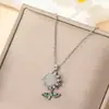 Giratório Girassol Colar Moda Feminina Luz Luxo Girassol Pingente Nicho Design Sense 18K Ouro Titânio Aço Clavícula Cadeia