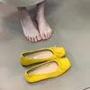 Sapatilha Amarela Rasteirinha Slip-On Retro para Mulheres, Novos Mocassins de Camurça com Solado Macio