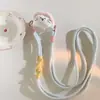 Muñeco de Peluche de Dibujos Animados Auriculares Rosas Clip Trasero de Gato Cadena Diagonal para Teléfono Móvil Colgante Lindo Correa Tipo Funda Universal para Teléfono Móvil