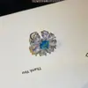 Anillo de Uva Pudín de Zirconia Estilo Ins Coreano Diseño Exquisito Anillo para Dedo Índice de Nicho Pendientes Versátiles de Lujo Ligero para Mujeres