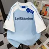 Camiseta de Manga Corta con Estampado de Letras de Marca de Moda y Diseño Color-Blocking Verano 2026 Versátil Holgada Estilo Pareja