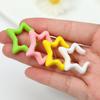 Explosiones de Verano Temperamento Pintura Horneada Pendientes de Estrella de Cinco Puntas Dulces Simples Clip para Oreja Vacío Femenino Dopamina Pendientes para Mujer