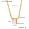 Collar con colgante de concha marina blanca cuadrada retro transfronteriza entre Europa y Estados Unidos, chapado en acero de titanio y oro real de 18 quilates, diseño de nicho, joyería al por mayor