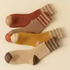 Calcetines de Felpa Gruesos, Calientes y Forrados para Otoño e Invierno, de Caña Media y Largos para Hombres y Mujeres, Diseño de Tres Rayas, Venta al por Mayor desde Zhuji, Calcetines de Felpa de Invierno