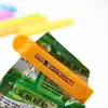Venta al por mayor del fabricante Clips pequeños de sellado de alimentos de 7 cm para uso doméstico, Clips de sellado de plástico para té y snacks, Se pueden imprimir con logotipo
