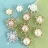 Accesorios de Aleación con Pedrería de Perlas Placa de Flor para Manualidades Hebilla de Pedrería Adornos Botones para Ropa Bolsos Hechos a Mano En Stock Venta al por Mayor