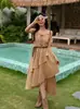 Vestido de Alça Novo Estilo Estilo Férias com Barra Irregular para Mulheres, Vestido Longo de Verão para Praia com Design Único e Temperamento Elegante, Sensação de Alto Padrão