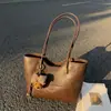 Moda de Inverno 2025 Transfronteiriça Nova Bolsa Tote de Grande Capacidade Tendência Bolsa de Ombro para o Dia a Dia Bolsa de Ombro Casual Bolsa Feminina
