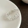 Anel de Zircônia em Formato de Coração Irregular Estilo Coreano para Mulheres, Design Simples de Nicho, Fashion, Descolado e Único, Anel Aberto Banhado a Prata