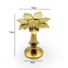 Nuevo Candelabro de Metal con Patrón Estampado Forma de Flor Lujo Accesible Decoración de Interiores Sala de Estar Restaurante Candelabro de Ambiente
