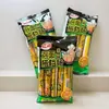Fideos instantáneos Huitong sabor maíz 28g, caja completa al por mayor, snack dulce y salado sabor maíz, listos para comer, deliciosos, perfectos para abastecerse en residencias estudiantiles
