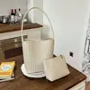 Bolso Cubo Tejido Súper Caliente para Mujer 2026 Nuevo Verano Retro Versátil Bolso de Hombro Bolso de Axila Bolso para el Trabajo y el Trayecto