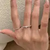 Livro Vermelho Explosões Super Flash Broca Olho de Cavalo Anel com Fio Puxado Mulheres Inteligentes Escultura Cool Moda Exquisito Anel