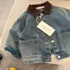 Jaqueta Infantil 2026 Outono Novo Estilo Meninos Meninas Jaqueta Jeans Estilosa Bebê Criança Pequena Casual Patchwork Top de Couro
