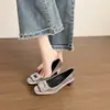 Zapatos de Salón de Terciopelo Francés con Hebilla Cuadrada de Pedrería para Mujer Tacón Grueso Otoño 2026 Nuevos Zapatos de Tacón Cuadrados Cómodos para el Trabajo